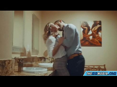 ❤️ Cum busty flava seducit in latrinae publicae at porn la.rassadakubani.ru